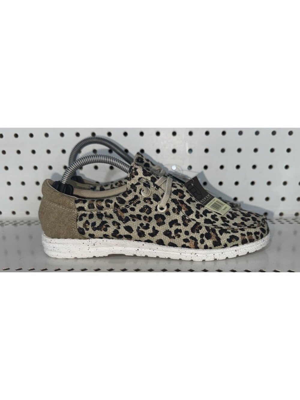 Roper Hang Loose Womens Slip On Casual Shoes Sneakers Flats Size 7 Leopard Print
